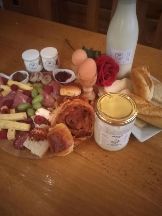 Gite Du Cheval Blanc D'Houmont Sainte-Ode Zewnętrze zdjęcie